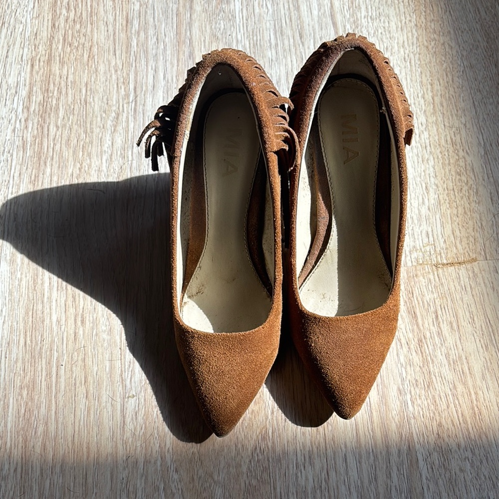 MIA Brown Suede Heels with Elegant Design